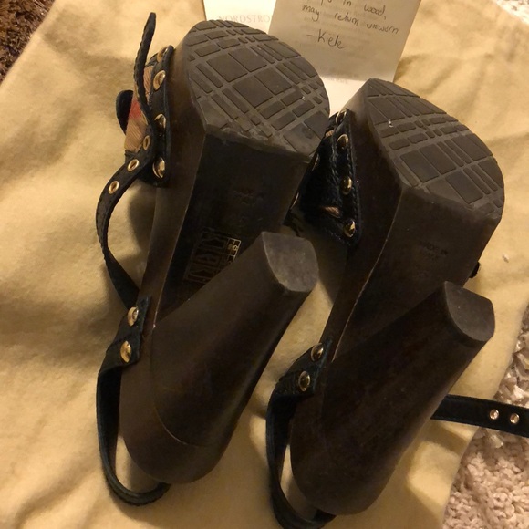 Authentic Burberry - Picture 4 of 6